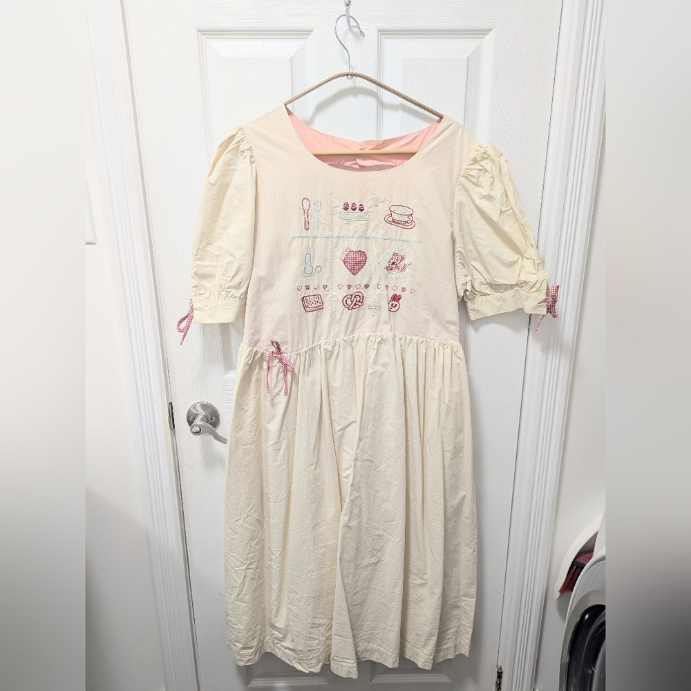 Kina & Tam | XXL | High Tea Dress - Picture 4 of 8